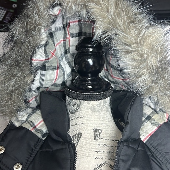 Max Rave Black Puffer Vest w/ Faux Fur Hood Sz M - Picture 6 of 10